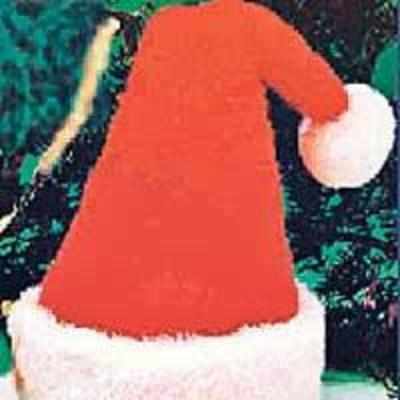 Santa Claus hats banned from pub