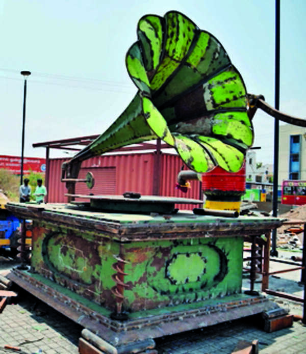 Scrap metal sculptures to give Periyakulam surreal makeover
