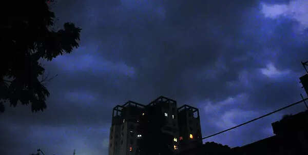 ‘Sat clouds bolster Mon rain promise’