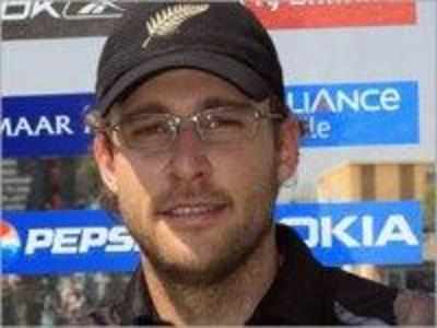 Dhoni, Sehwag on 'little' NZ grounds scary: Vettori
