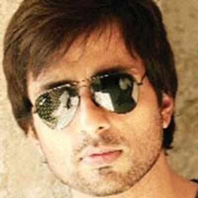 Sonu leaves work to attend to ailing father