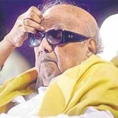 DMK-Congress campaign hit, as Karunanidhi's hospitalised again