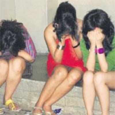 Juhu rave party revellers now decide to turn police informers