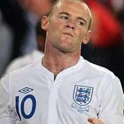 Rooney redeems self somewhat