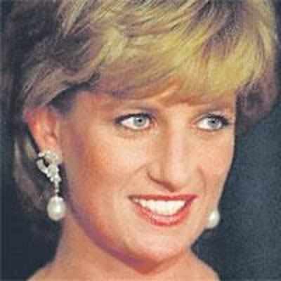 Princess Diana's letters to her nanny on auction