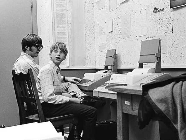 In 1975, a simple magazine cover caught Bill Gates’s attention, and this helped launch what became Microsoft