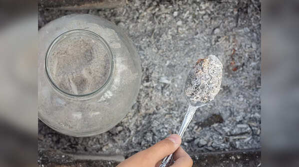 6 tips to clean utensils without dishwashing soap