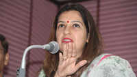 Railways minister's demand against spirit of federalism: Shiv Sena 