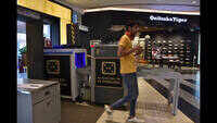 Puneites go shopping, the safe way 