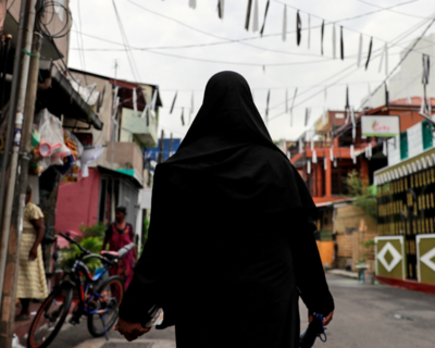 Kerala-based Muslim Educational Society bans burqa; elicits praise and criticism