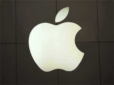 Apple, retailer asked to pay compensation for faulty phone