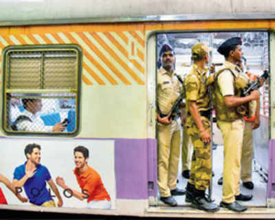 RPF nabs seat-blocking commuters on Borivali local