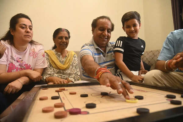 Post-poll day: BJP candidate relaxes, Cong rival stays on edge