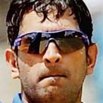 Spare Dhoni, he's still one of the best skippers: Murali