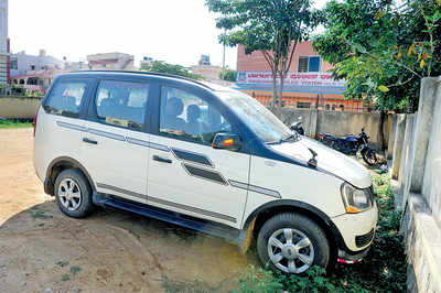 Four-hour horror: Cabbie abducts woman from Tumkur-Bangalore highway after ramming her car; KR traffic cops of no help