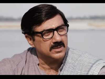 Mohalla Assi movie review: Sunny Deol, Ravi Kishan and Sakshi Tanwar's film is a dreary depiction of Varanasi's issues