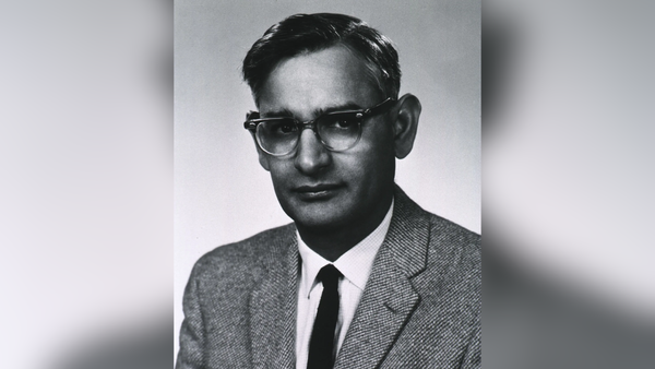 Nobel Prize in Physiology or Medicine: Which Indian origin genius won in this category for cracking the genetic code?