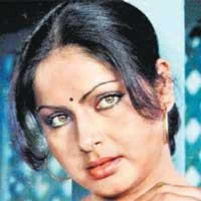 Actress Rakhee Gulzar's Bandra house burgled