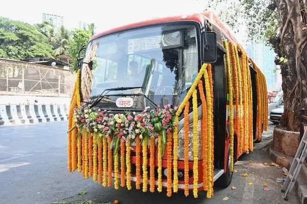New AC bus ring route service for Mumbai’s Siddhivinayak temple launched on May 23