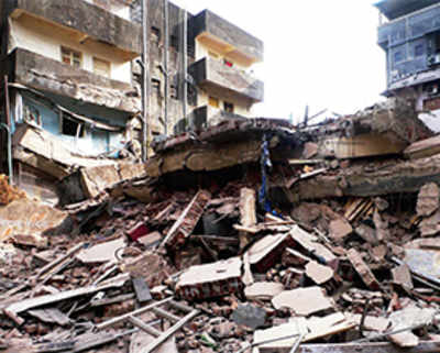 One killed after building collapses in Bhiwandi