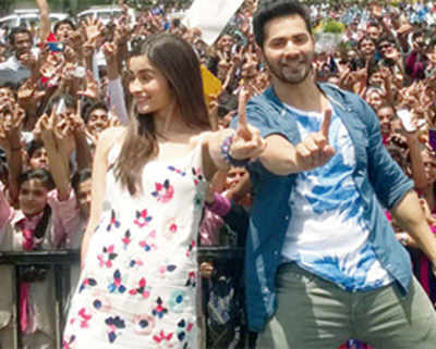 Varun’s dulhania dresses up in his girlfriend’s designs