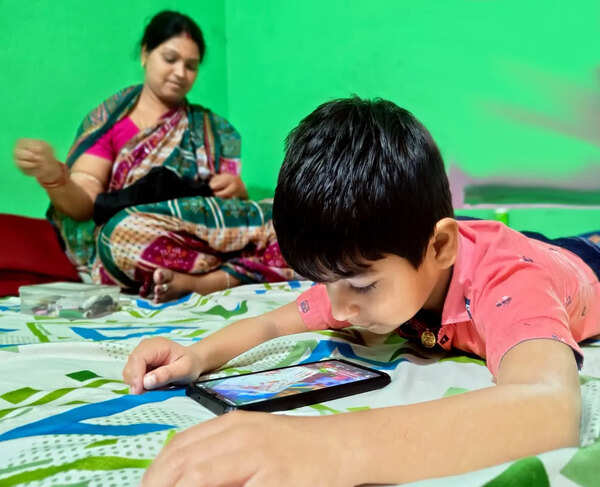 Early and excessive screen use may increase autism risk in toddlers: Experts