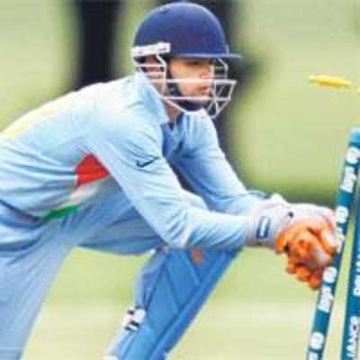 Pacers dazzle as India tame Hong Kong in U-19 WC match