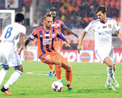 Pune City’s Mutu forces draw with his brilliance