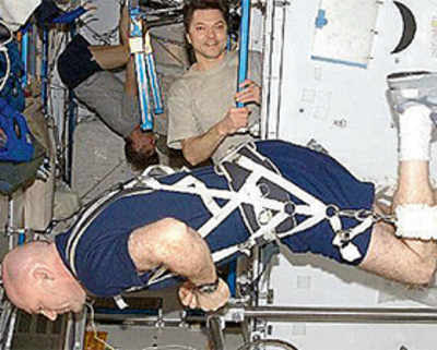 Spin workout to keep fit in space