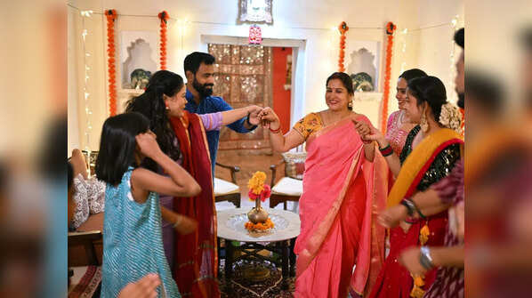 Mameru: Gift ceremony in Gujarat