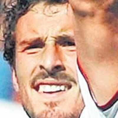 Sevilla's Puerta dies in hospital