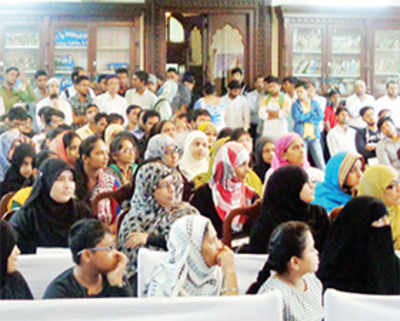 Record Muslim students chase civil service dream