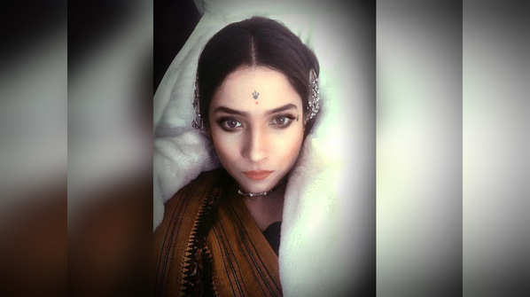 ​Ankita Lokhande shares a mesmerizing picture of herself in her Jhalkar Bai look from the film 'Manikarnika: The Queen of Jhansi'
