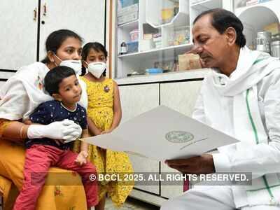 Telangana CM hands over government aid to martyred Colonel Santosh's family