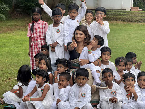Exclusive: Shwetha R Prasad shoots I-Day video using sign language