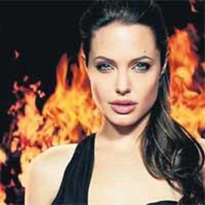 Jolie's drug den video surfaces