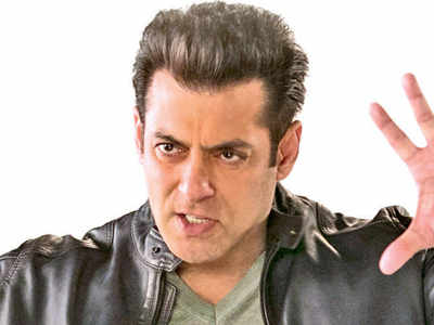 Salman Khan is back on TV with 10 Ka Dum Season 3