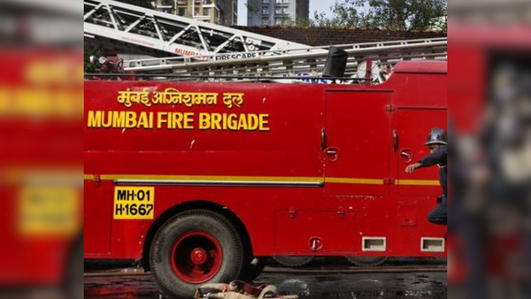 Fire breaks out at scrap yard in Mumbai