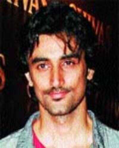Kunal Kapoor replaces Arjun Rampal in Don 2