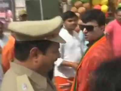 Uttar Pradesh: BJP MLA Harshvardhan Bajpayee threatens senior cop in Allahabad for not recognizing him