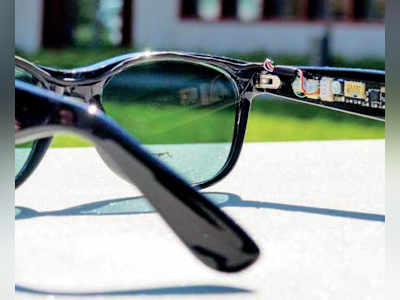New smart sunglasses generate solar power