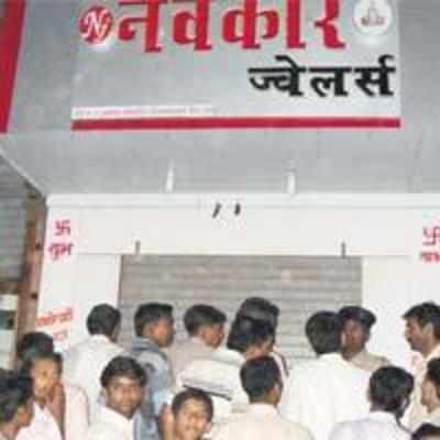 30 robbers attack Virar shops, injure 3