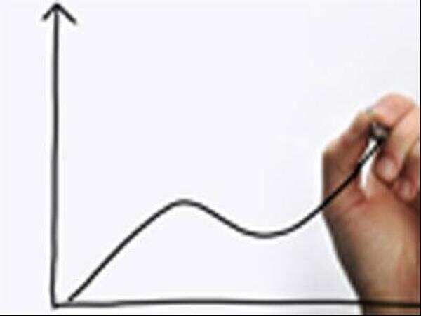 Core sector growth slows down to 0.9% in December