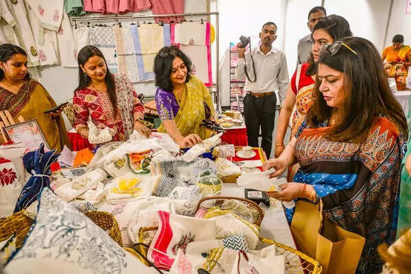 Army wives showcase entrepreneurship at ‘Stree Shakti-25’ exhibition