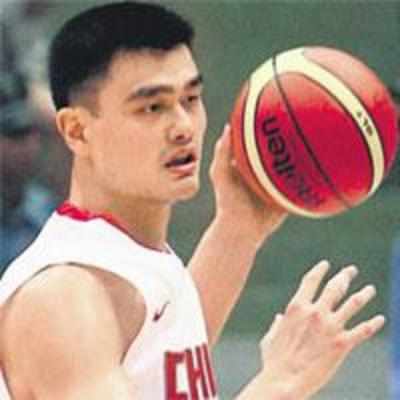 Yao back on court