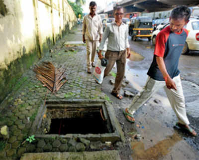 ‘Many unmanned, open manholes on the roads’