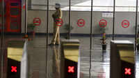 Delhi: DMRC may fine you Rs 1000 for spitting inside metro station 