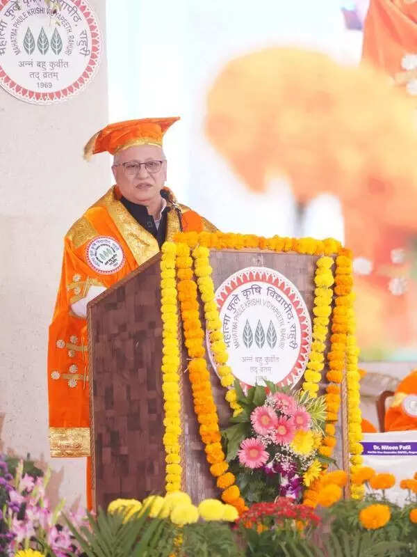 Governor to agri grads: Work for development of farm sector