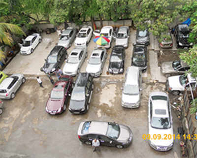 Tardeo soc sends auto service centre Rs 3.2-cr parking bill