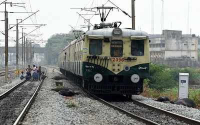 Chennai: Four killed, five injured while travelling on train's footboard